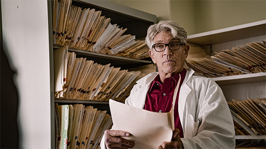  Mystery Thriller “Dying to Sleep” to Star Eric Roberts