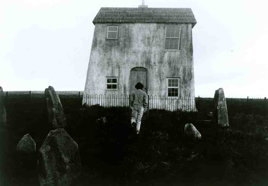 paperhouse-2