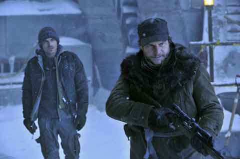  Laurence Fishburne & Bill Paxton join The Colony