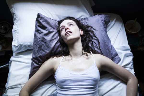  Starry Eyes (2014) Review
