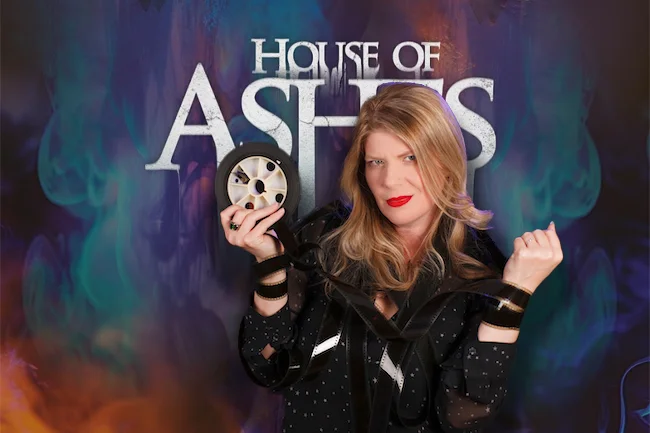 House of Ashes Izzy Lee